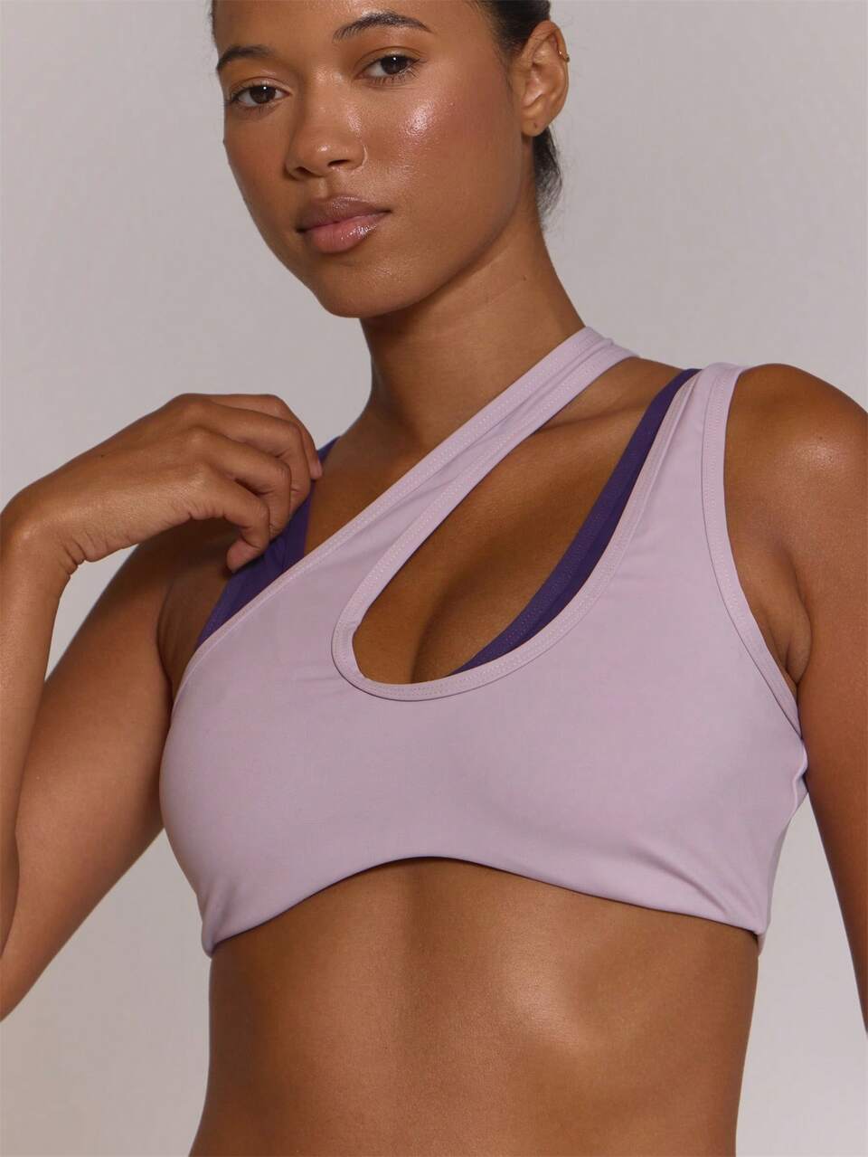 Top de sujetador deportivo de doble capa color lila, conjunto de entrenamiento, solo top, para gimnasio, pilates, fitness, uso diario casual, estilo lindo y femenino, para correr