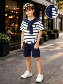 SHEIN Set Kasual Sehari-hari untuk Anak Laki-Laki Usia Remaja: Kemeja Lengan Pendek Motif Ksatria Bergaris dan Celana Pendek - Navy Blue - View 4