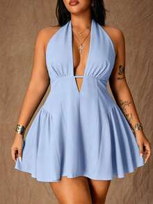 Rustia Gaun Ukuran Plus Minimalis Seksi Hot Girl Fashion Design Deep V Halter Neck Ikat Pinggang yang Melangsingkan - Biru Langit - View 4