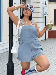 Rivivi 大尺碼女款條紋時尚百搭水洗無彈力牛仔吊帶短褲 - 藍白色 - 查看 4