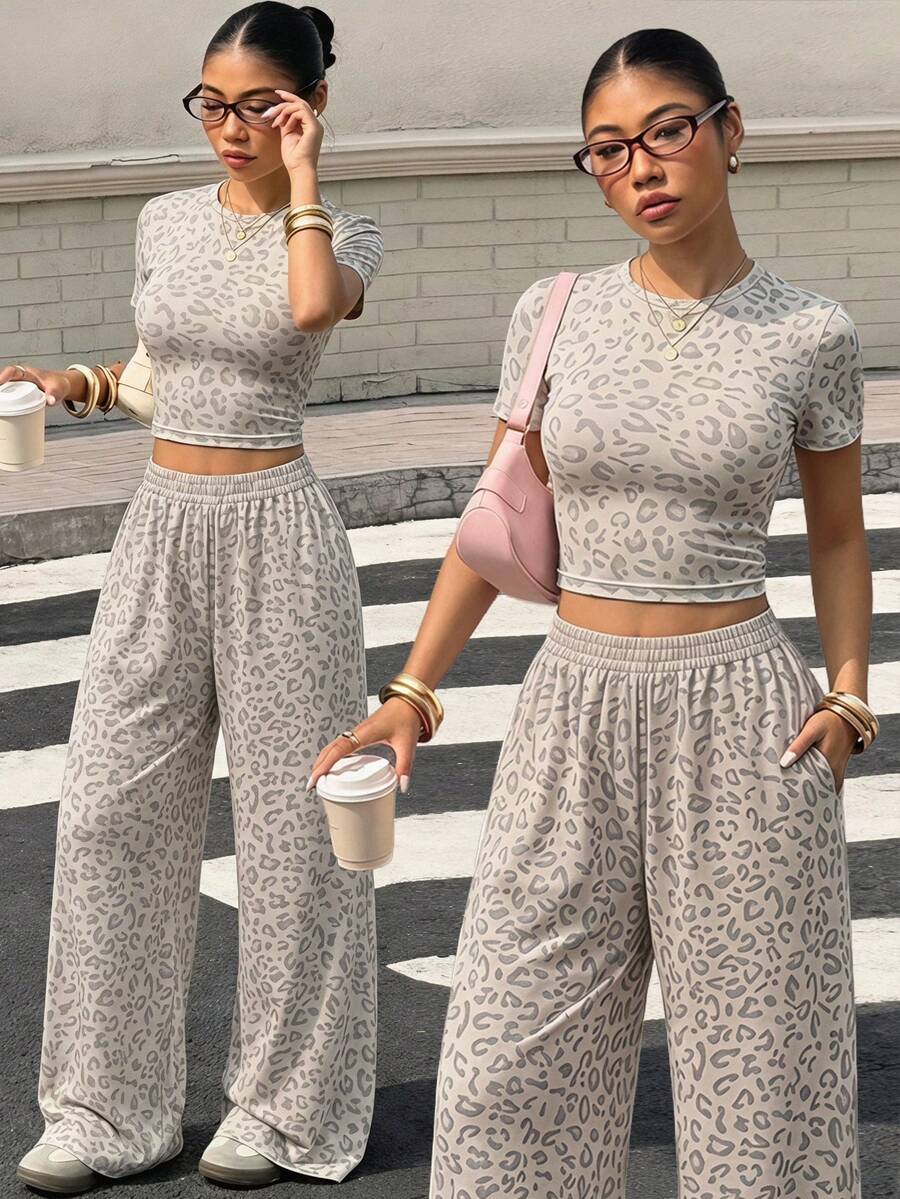SHEIN Conjunto de 2 piezas para adolescentes con manga corta & pantalones largos, lazo rosa, adecuado para primavera/verano, deportes & desplazamientos - Multicolor - Ver 1