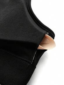 SHEIN Cheerettes Women's Plus Size Seamless Solid Color Daily Fitness Halter Neck Black Sports Bra High Stretch Breathable Moisture Wicking Halter Neck Removable Pads - Black - View 6