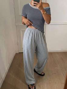 DAZY 女款夏季休閒薄款條紋不對稱肩上衣與寬鬆純色睡褲家居服套裝 - 藏蓝色 - 查看 1