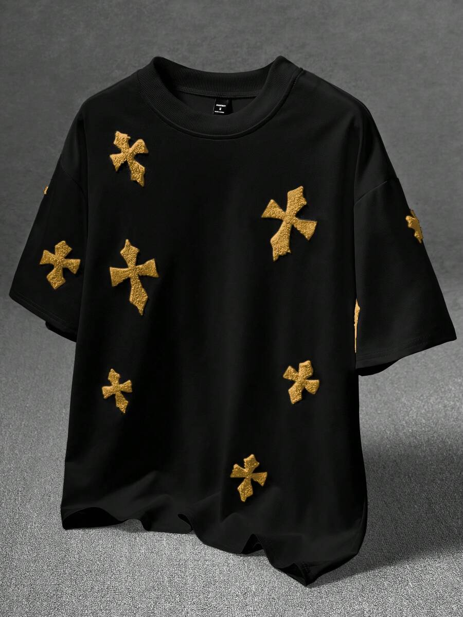 Manfinity EMRG 男士街頭風 INS 風格十字全印花毛巾刺繡白色 T 恤,休閒日常,送給男友/丈夫的禮物,週年紀念禮物 - 黑色 - 查看 1