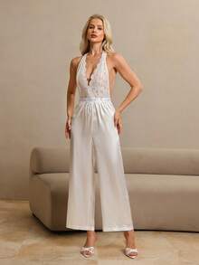 HautHeat Jumpsuit Lingerie Seksi Berbahan Renda Imitasi Sutra dengan Leher Halter dan Punggung Terbuka, Model V Dalam, Tanpa Lengan - Putih - View 5