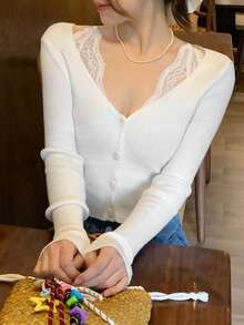 DAZY 女款純色修身短版對比蕾絲長袖休閒優雅度假秋季薄針織開襟衫，適合學校、早午餐，白色 - 白色 - 查看 7