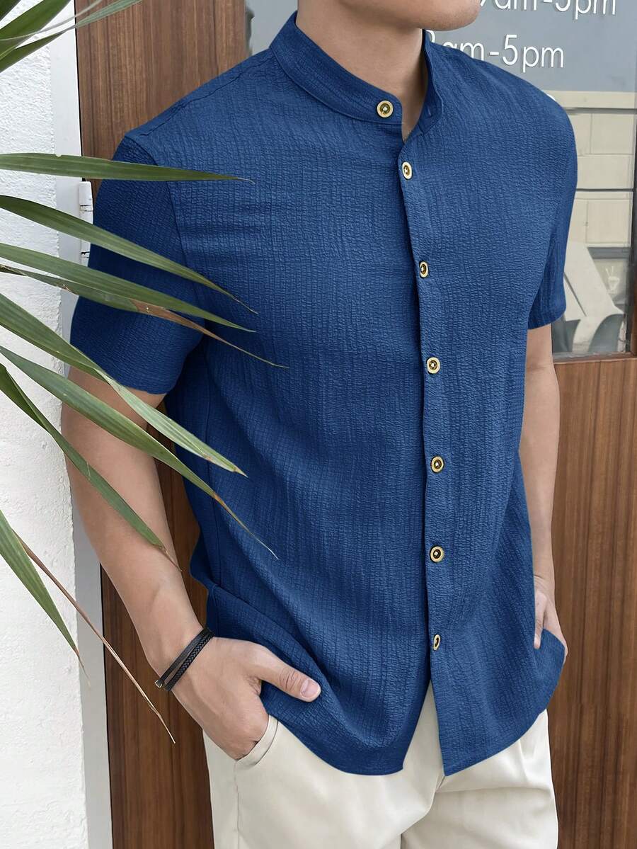 Manfinity VCAY 男士純色短袖單排扣梭織休閒襯衫 - 藍色 - 查看 1