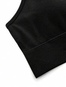 SHEIN Cheerettes Women's Plus Size Seamless Solid Color Daily Fitness Halter Neck Black Sports Bra High Stretch Breathable Moisture Wicking Halter Neck Removable Pads - Black - View 7