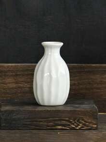 Haus Hana 1个精美陶瓷花瓶，创意家居装饰工艺品，用途广泛，可用作香薰架和迷你花瓶，适用于插花/水培植物，是客厅、玄关、卧室梳妆台和办公桌的理想之选，也是一份完美的优雅礼物。 - 彩色 - 查看 15
