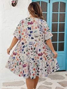 SHEIN CURVE+ 尺码 US22 适合音乐节、海滨度假、波西米亚风的女士条纹V领蝙蝠袖短袖荷叶边下摆休闲连衣裙，秋季女装，冬季，CURVE PLUS - 卡其色 - 查看 2