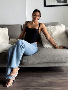 leahseptember حمالة صدر نسائية سوداء بالكامل متطابقة ضيقة مع رقعات دانتيل، توب كورسيه دانتيل زهري فاخر بحمالة رقبة مع حافة منحنية كاجوال صيفي - الأسود - مشاهدة 5