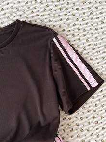 SHEIN 青少年女孩時尚休閒圓領短袖短褲套裝 - 黑色 - 查看 6
