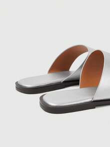 Sleekvia Women's Shoes Spring And Summer New Fashionable And Comfortable Wear-Resistant Flat-Bottomed Versatile Metal Decorative Outdoor Silver Slippers - metallic silver - View 7