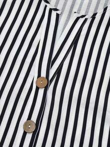 Breezaya New Women's Casual Loose Slimming Design 3/4 Sleeve V-Neck Striped Shirt - Black and White - View 3