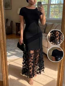 SHEIN Lady CURVE 大尺碼女款 3D 花卉裝飾圓領短袖修身優雅洋裝 - 黑色 - 查看 1