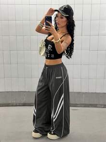 StreetHx 2000年代風格保守 Y2K 女款秋冬休閒街頭風灰色條紋拼接對比色圖案刺繡寬腿長褲健身褲 - 灰色 - 查看 4