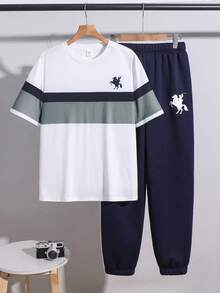 SHEIN 2件套儿童/青少年男童休闲舒适印花圆领宽松短袖T恤和印花短裤针织两件套 - 白色 - 查看 4