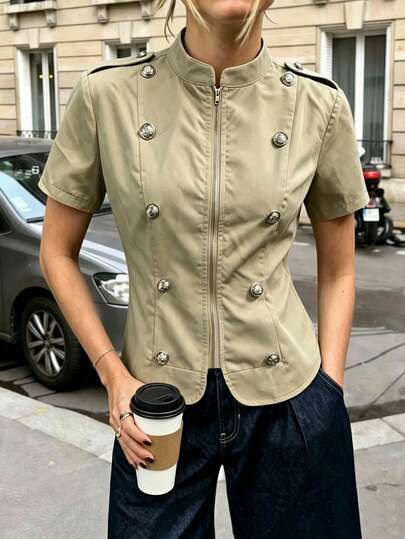 SHEIN PariChic Chaqueta de manga corta color caqui inspirada en el estilo militar de Napoleón, con cuello alto, charreteras y doble botonadura de metal ornamentado