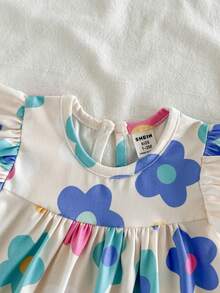 SHEIN Vintaside Kids 2026夏季新款女童彩色碎花荷葉袖洋裝，寬鬆A字娃娃裙，清新滿版碎花圓領公主裙，適合外出與拍照，小女孩夏季穿搭 - 杏色 - 查看 6