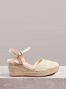 Styleloop Women's Shoes, Beige, Woven Hemp Rope Straw Shoes, Wedge Heel Platform Sandals, Height-Enhancing Holiday Bohemian Wear - Beige - View 1