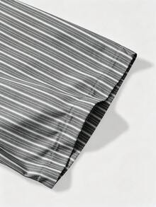 ROMWE MEN Kemeja Kasual Pria Lengan Panjang Kotak-kotak Motif Gorila Kartun, Kancing Tunggal - Dark Grey - View 5
