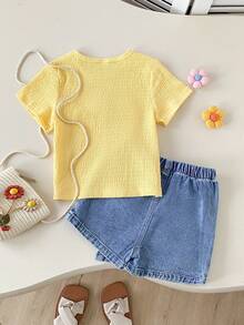 SHEIN Elladie kids 女童休閒可愛圓領標準肩 3D 花朵裝飾 T恤與純色牛仔裙套裝，夏季返校穿搭 - 黃色 - 查看 2
