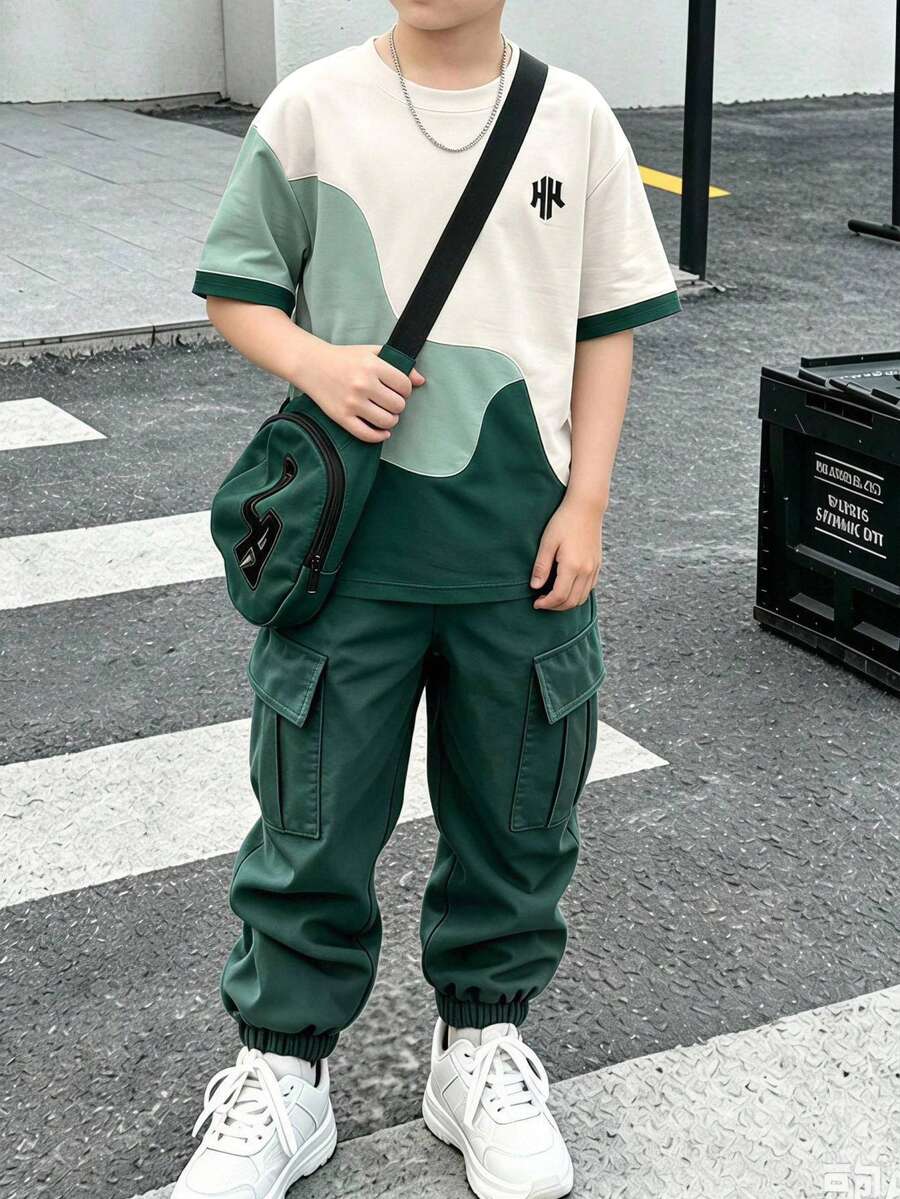 SHEIN 2件組男孩春夏新款潑墨印花短袖T恤與工裝錐形長褲休閒百搭套裝,日常穿著,優雅風格,適合外出、度假、旅行、攝影,2026春夏新時尚,適用於學校及其他場合 - 綠色 - 查看 1