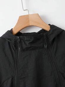 SHEIN CURVE+ Jaket Jubah Berkerudung Kain Tenun Hitam dan Emas Ukuran Besar dengan Tali Serut, Musim Dingin 2026 22W - Hitam - View 4