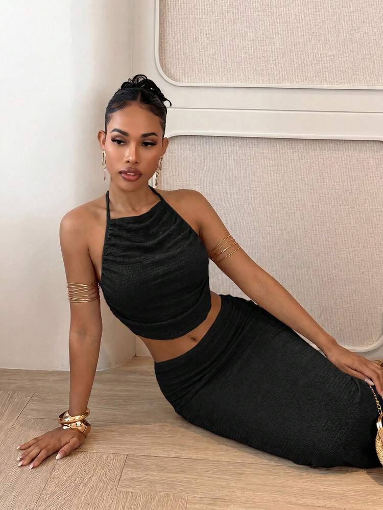 Slaydiva Women's Solid Color Pleated Cropped Halter Tank Top And Skirt Slim Fit Fashion 2-Piece Set For Vacation - Black - View 5
