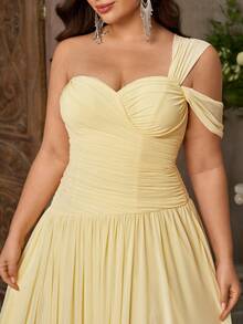 Aureia Plus Size Fashion Elegant Butter Yellow Elastic Mesh Fabric Strapless One Shoulder Ruched Bodycon A-Line Skirt Suitable For Wedding Bridesmaid Spring - Yellow - View 7