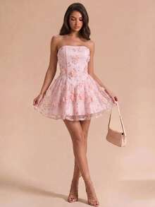 Glamine Charm Women's 3D Embroidered Bandeau Backless Dress - Pink - View 4