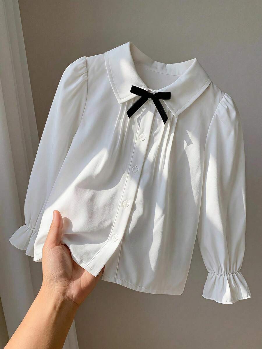 SHEIN 少女款學院風休閒可愛百搭白色蝴蝶結長袖襯衫,適合畢業季、返校季與返校舞會 - 白色 - 查看 1