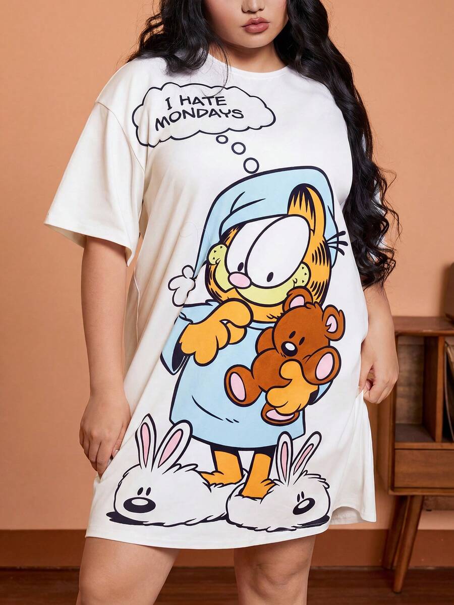 GARFIELD | SHEIN Plus Size Crew Neck Cartoon & Letter Print Short Sleeve Nightgown, Moo Moo Night Dress - White - View 1