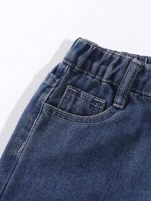 SHEIN 少女牛仔寬腿褲，深藍色水洗牛仔，厚實面料內加絨，基礎休閒極簡學院風，開學穿搭推薦，彈性腰頭舒適穿著，鈕扣門襟方便穿脫，寬鬆版型舒適，適合外出、購物、與朋友休閒聚會，秋冬百搭單品 - 深色水洗藍 - 查看 5