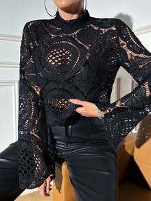 Glamine 酒红色性感镂空蕾丝透视喇叭袖四季针织女式衬衫，女士上衣，修身优雅圆领上衣，秋季女装 - 黑色 - 查看 5