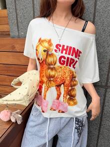 K-Vae Camiseta de mujer estilo dulce y fresco con estampado de leopardo y gráfico de poni, hombro asimétrico, manga corta holgada, top casual versátil y estilizante - Blanco - Ver 7