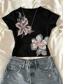 IslaSuriya Y2K 女款花卉斜向拼接設計短版上衣，圓領短袖 T-shirt，適合日常、度假與休閒穿著 - 彩色 - 查看 1