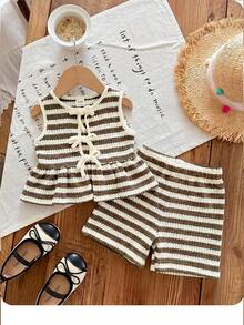 Conjunto de 2 piezas de top de tirantes de cuello redondo a rayas de punto y pantalones cortos para bebé niña - Marrón Mocha - Ver 5
