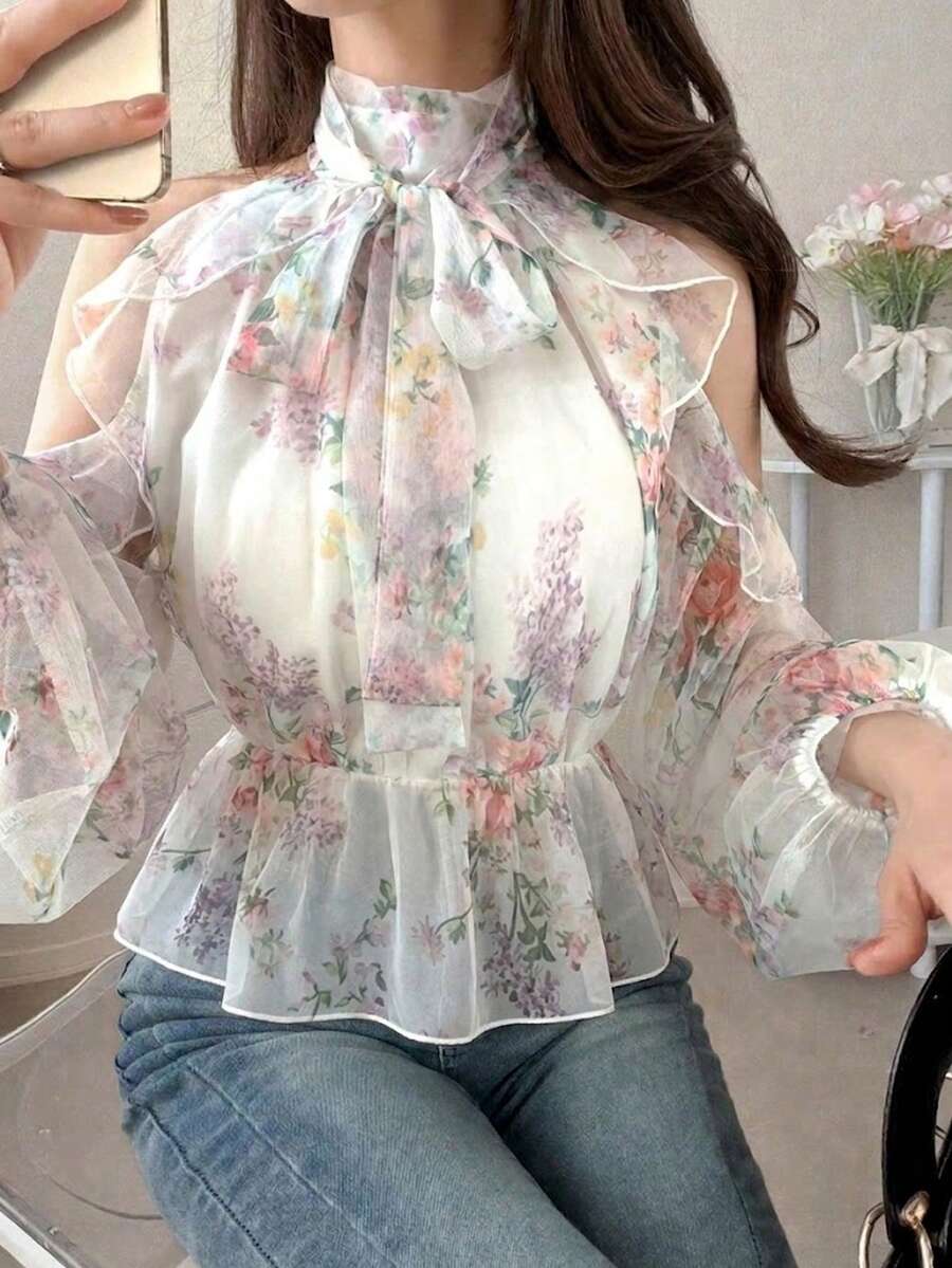 FRIFUL 女款高領露肩性感甜美滿版印花荷葉邊下擺長袖圖案上衣 度假穿搭女款圖案T恤 - 彩色 - 查看 1