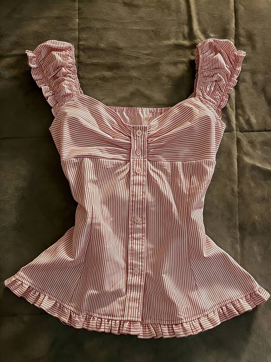 SHEIN Top de mujer ajustado con diseño de rayas, botones y bajo con volantes - Rojo y blanco - Ver 1