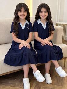 SHEIN 兒童青少年女孩休閒學院風藍白條紋拼接抓皺A字修身洋裝，精緻Logo刺繡，返校季，藍色 - 藏蓝色 - 查看 4