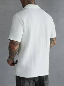 Manfinity CasualCool 男士紋理布料成熟休閒短袖 Polo 衫 - 白色 - 查看 3