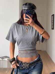Coolane 女款純色圓領蝙蝠袖短袖蕾絲下擺時尚T恤 - 淺灰色 - 查看 4