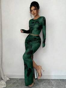 Elenzga 2件組女款時尚小圓領優雅修身不規則紮染圖案長袖T恤與修身緊身長款紮染圖案裙 - 彩色 - 查看 3