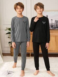 SHEIN 2件組兒童青少年男孩夏季休閒簡約純色圓領短袖T恤與格紋短褲寬鬆休閒睡衣套裝，適合春夏，貼身版型 - 彩色 - 查看 8