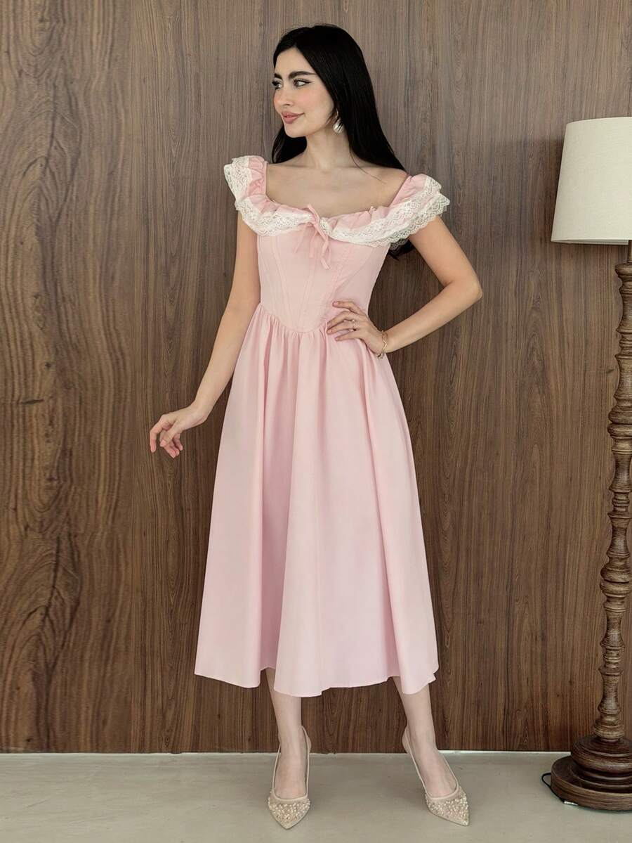 Yasmeen Edit Yasmeen Edit Gaun Wanita Warna Pink Muda dengan Detail Renda dan Bahu Terbuka, Gaun Pesta Teh Gaya Pondok Musim Panas, Gaun Tamu Pernikahan Elegan, Gaun Pesta Kebun dengan Potongan Ramping - Berwarna merah muda - View 1