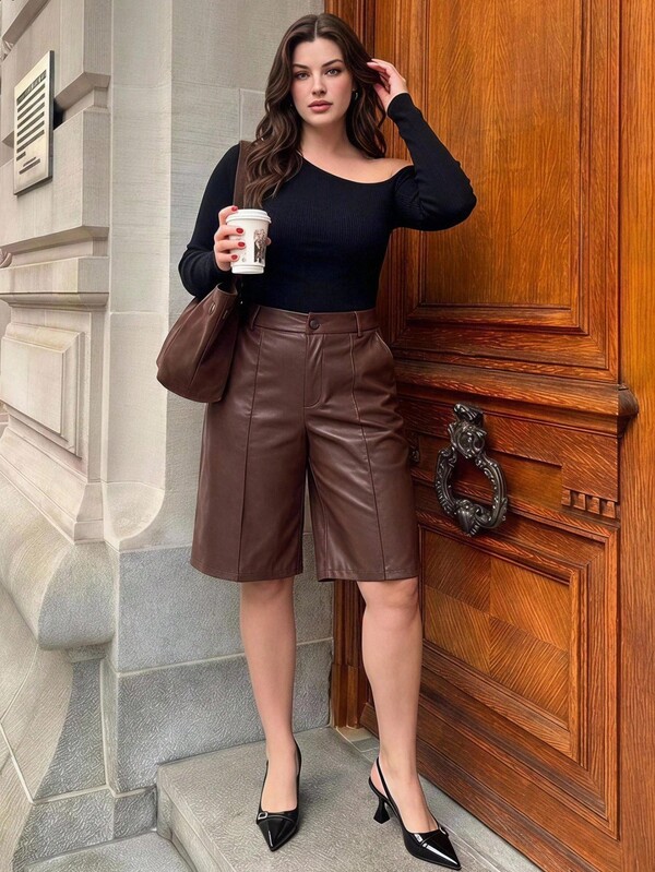 Solavibe Plus Size Women's Solid Color PU Leather Casual Shorts With Pockets,Casual High Rise Pocket Faux Leather Mid Shorts,Brown Shorts For Women