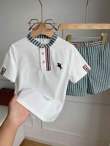 SHEIN 兒童小男孩/小女孩 2件組 春夏休閒學院風短袖POLO衫與條紋短褲套裝 - 綠色 - 查看 6