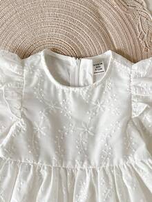 SHEIN LMoss Kids 女婴可爱优雅白色花卉刺绣荷叶边连衣裙 - 白色 - 查看 4