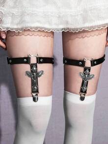 ROMWE Goth 2 piezas Ligueros de estilo gótico para mujer con decoración de cruz hueca, ligueros para medias para uso diario con vestidos y faldas, Halloween - Clip de media cruzada de cabeza de toro negro - Ver 6